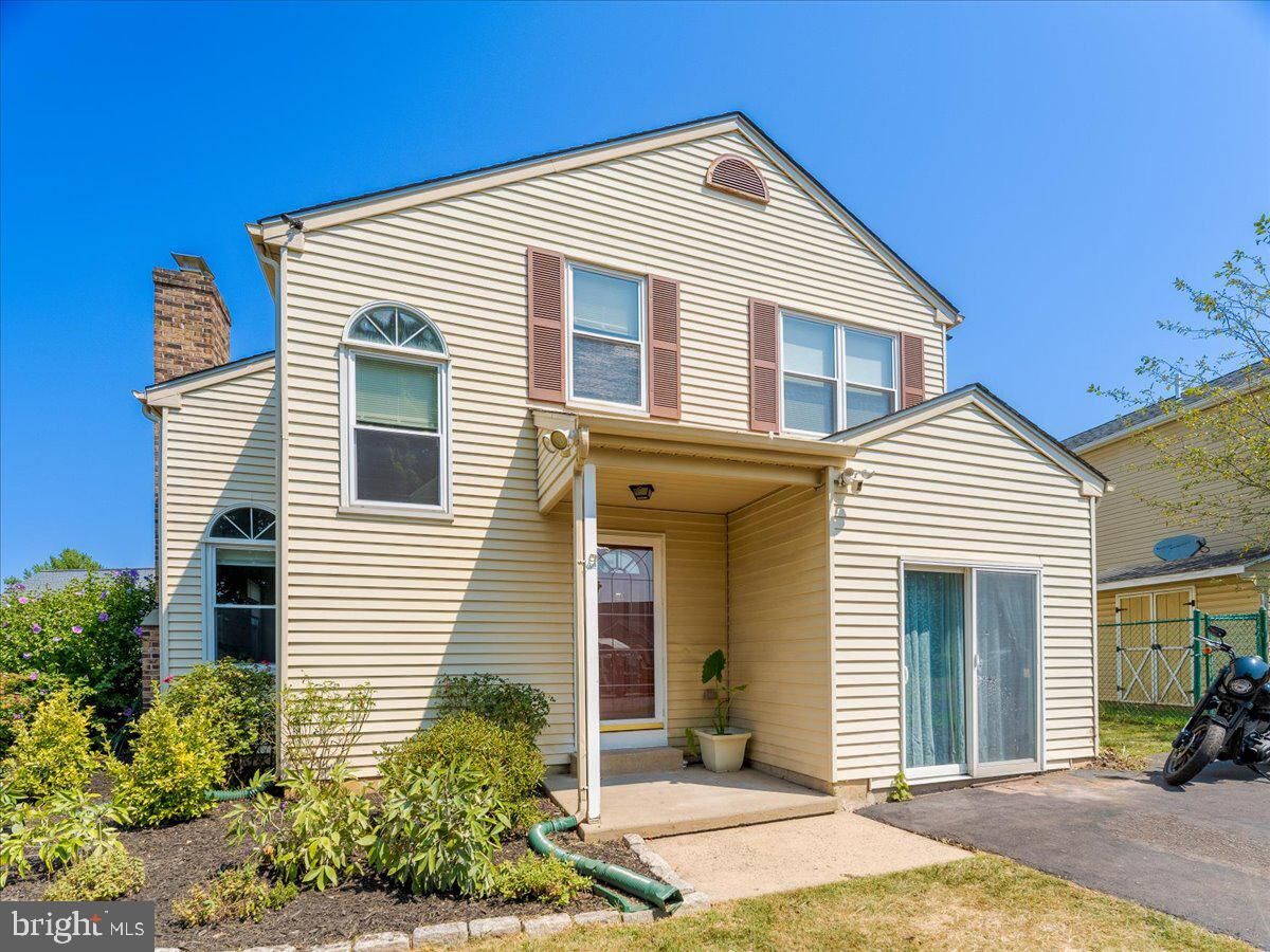 Property Photo:  26 Orchard Circle  PA 18969