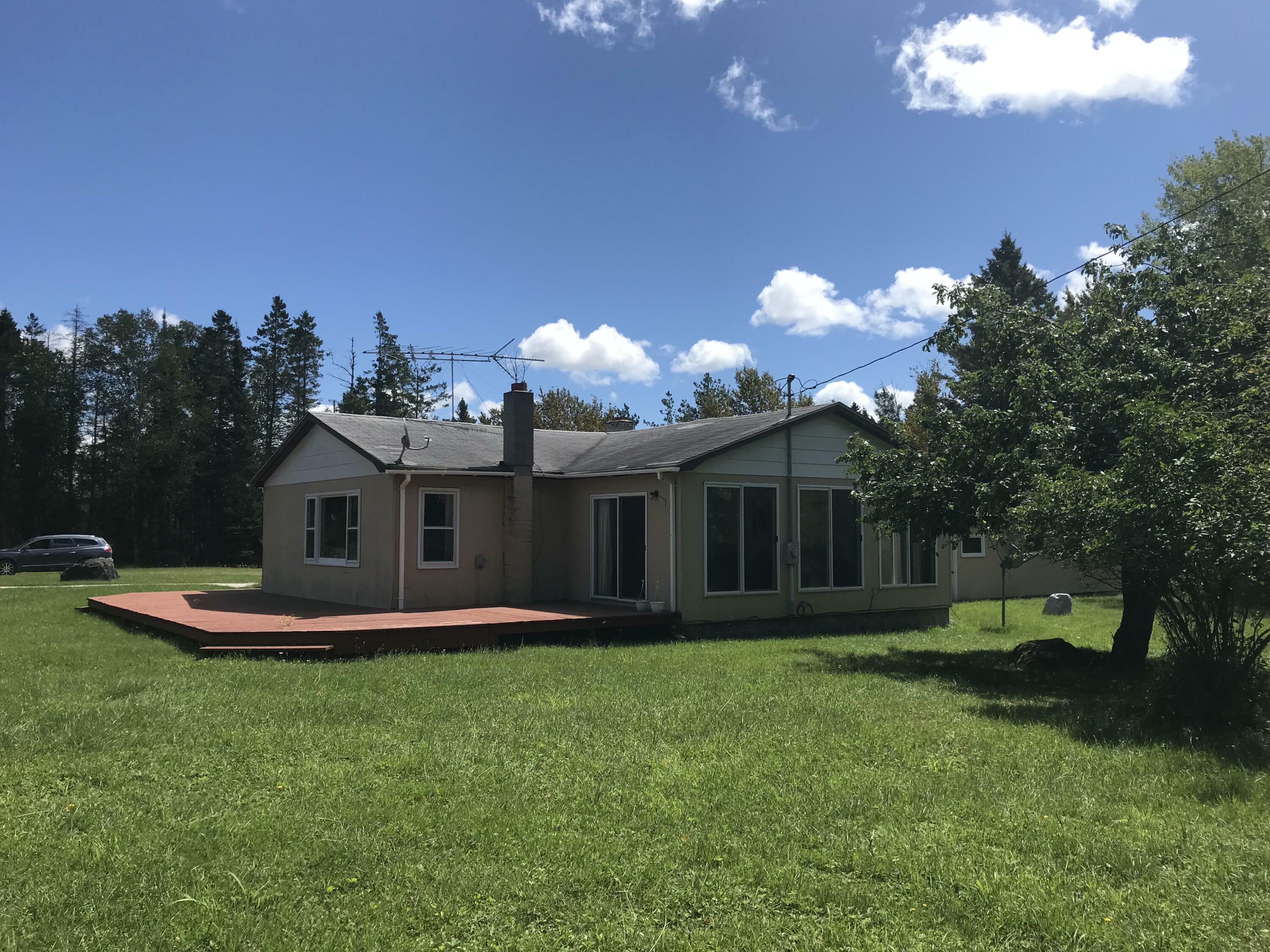 Property Photo:  822 E Nordquist Rd  MI 49719 