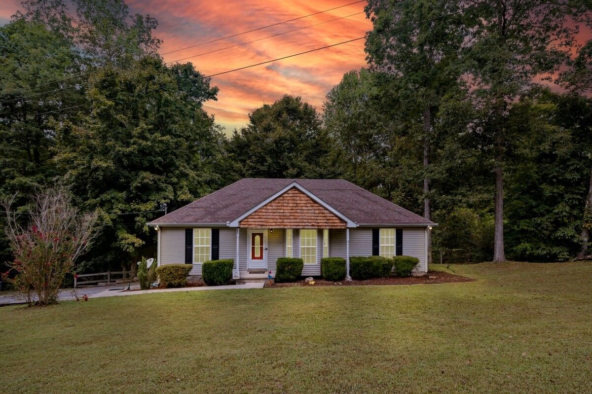 Property Photo:  936 Jordan Cir  TN 37187 