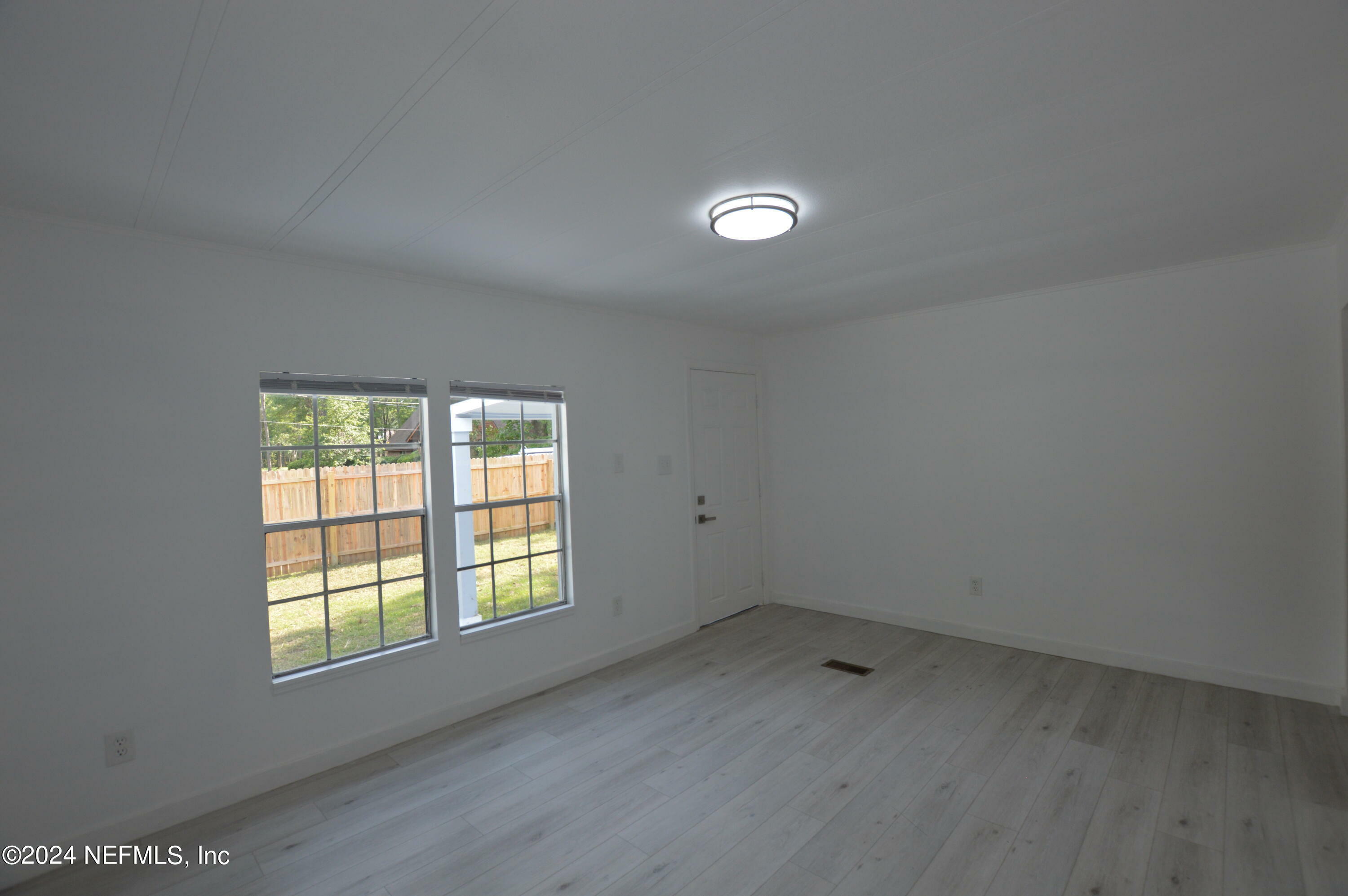 Property Photo:  6630 Seaboard Avenue  FL 32244 