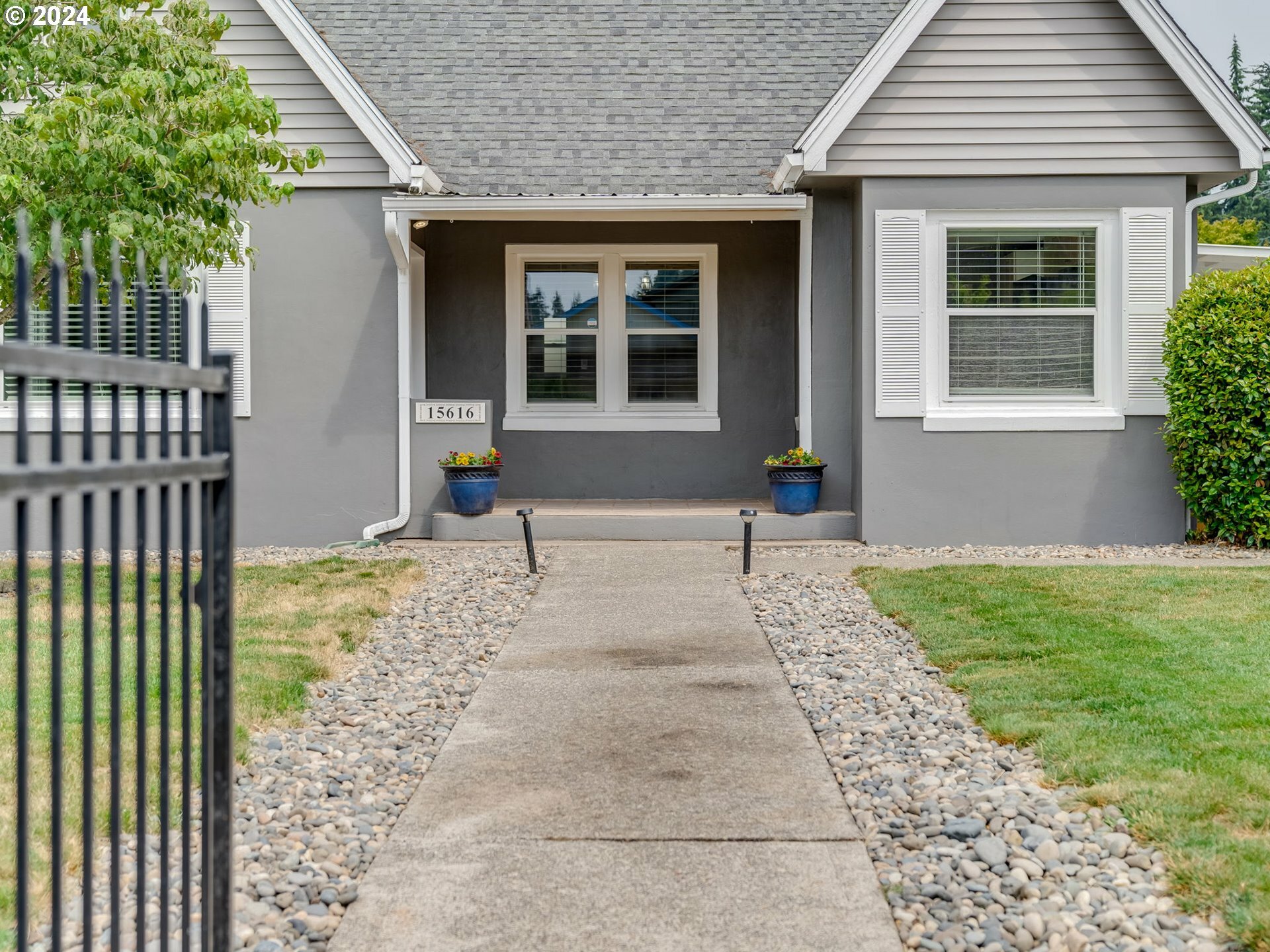 Property Photo:  15616 NE 34th St  WA 98682 