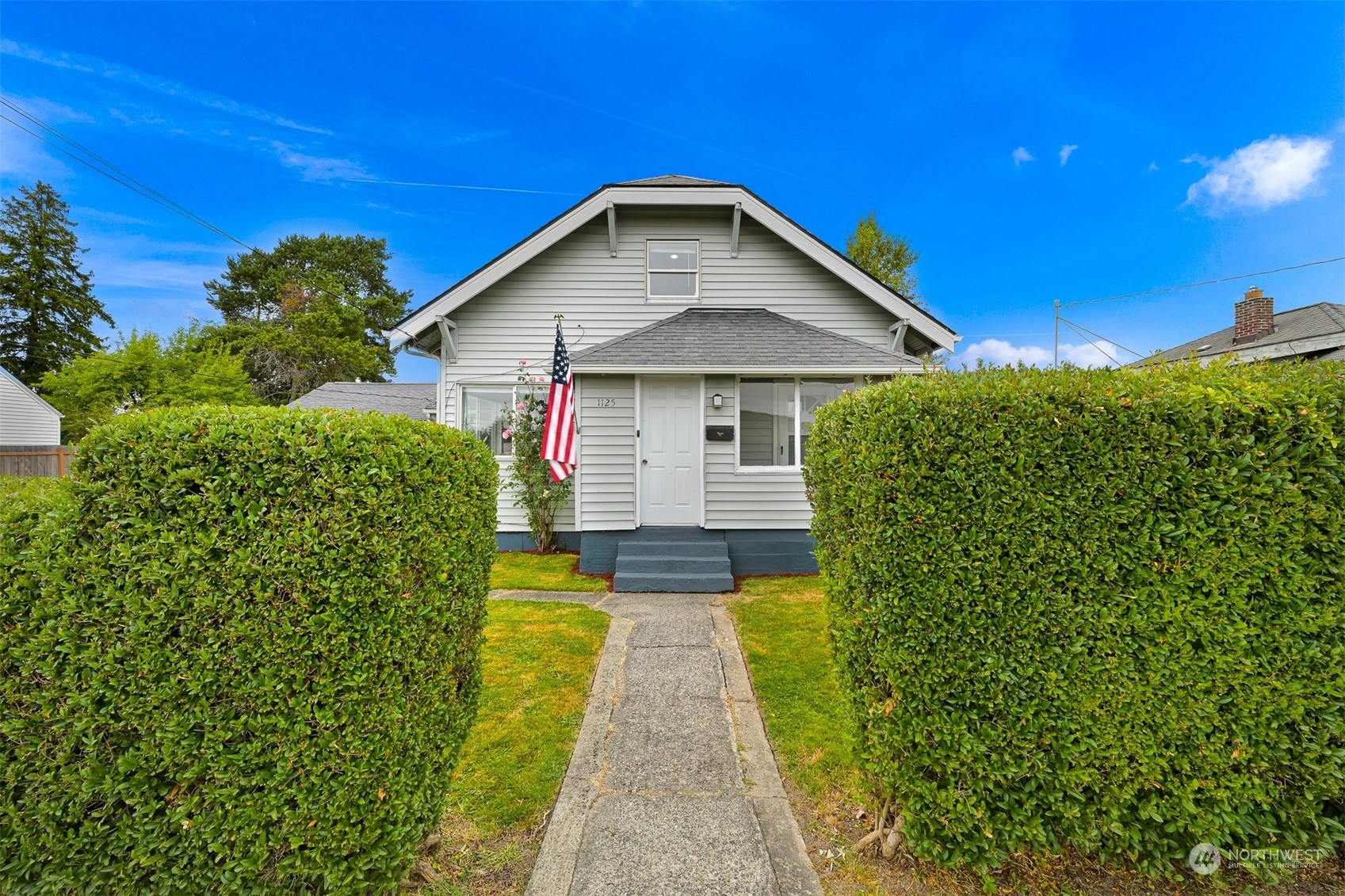 1125 E Kincaid Street  Mount Vernon WA 98274 photo