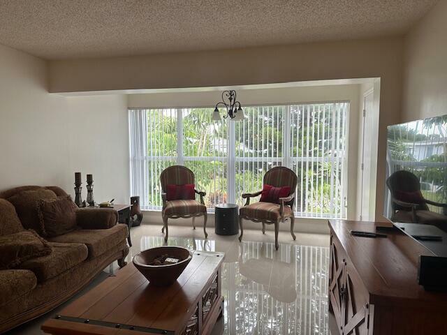 Property Photo:  2810 SW 13th Street 202  FL 33445 