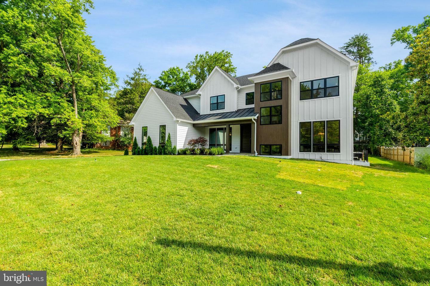 Property Photo:  508 Niblick Drive SE  VA 22180 