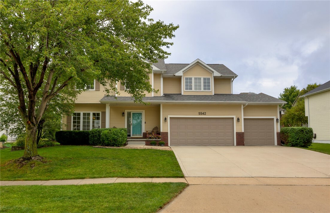 5542 Ponderosa Drive  West Des Moines IA 50266 photo