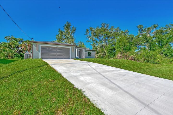 Property Photo: 4582 Enid Lane FL 34288