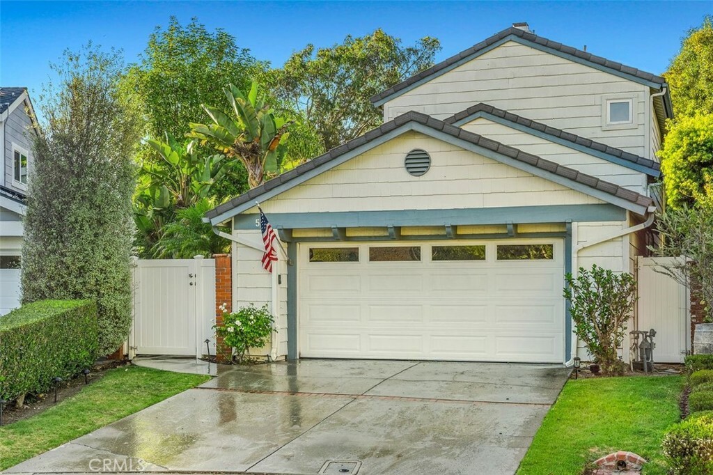 Property Photo:  5 Copley Place  CA 92677 