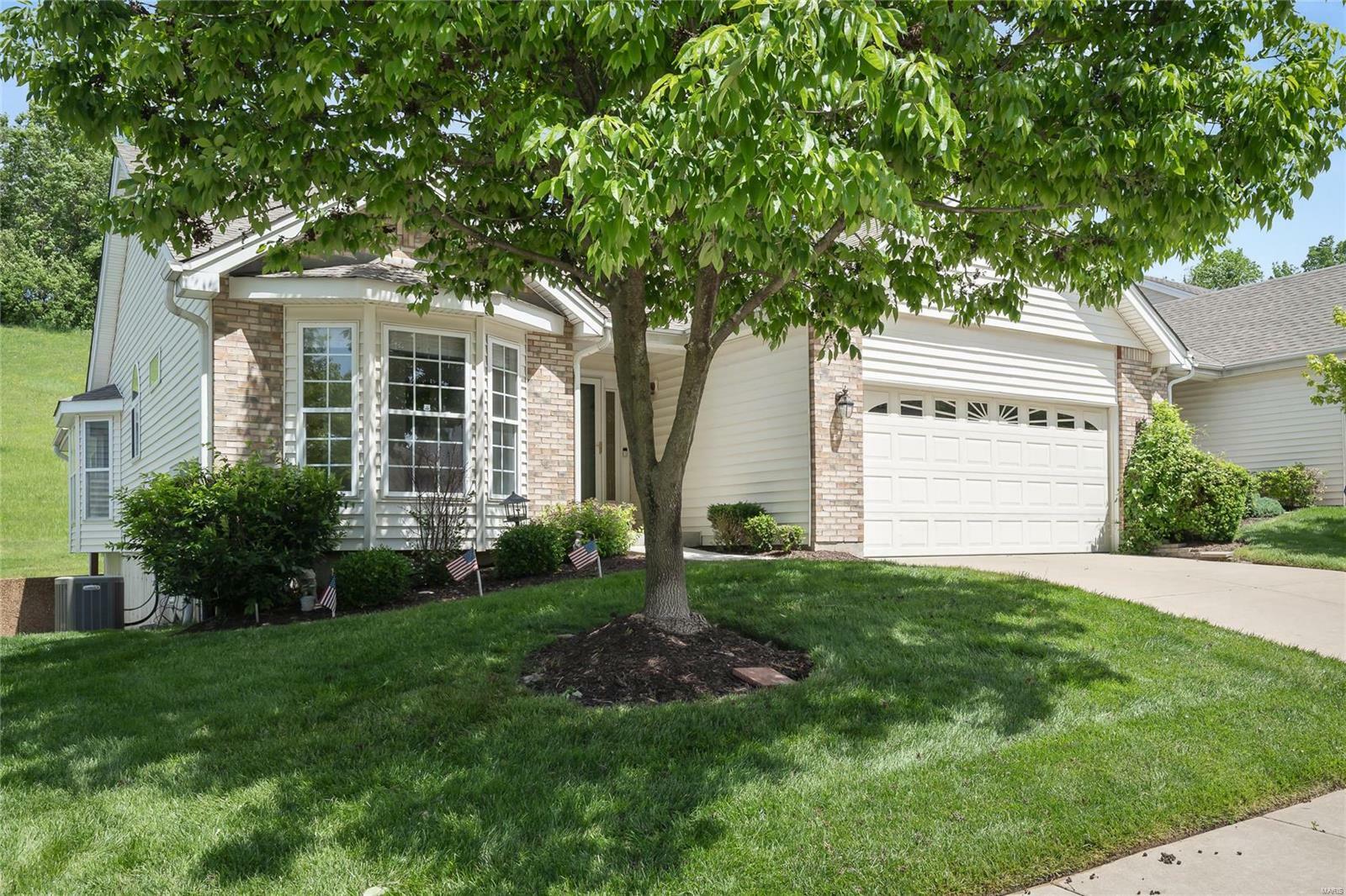 Property Photo:  46 N Trumbull Circle 37A  MO 63301 