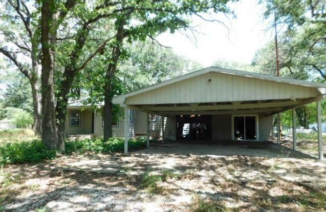 Property Photo:  408 County Road 4856  TX 76071 