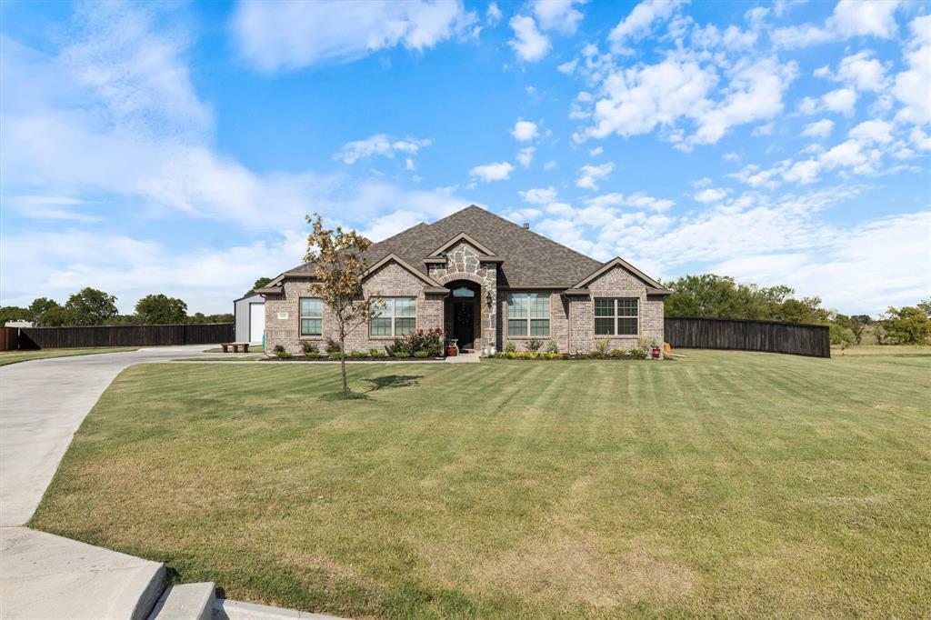 Property Photo: 5429 Twin Pines Lane TX 75189