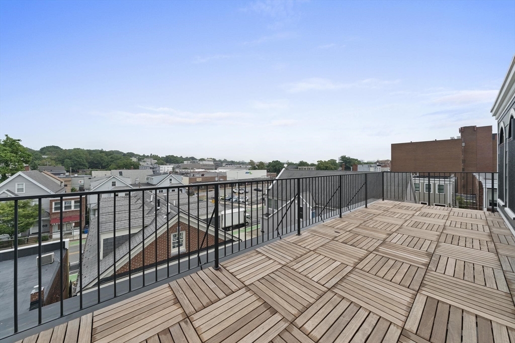 Property Photo:  294 Beacon Street 4  MA 02143 