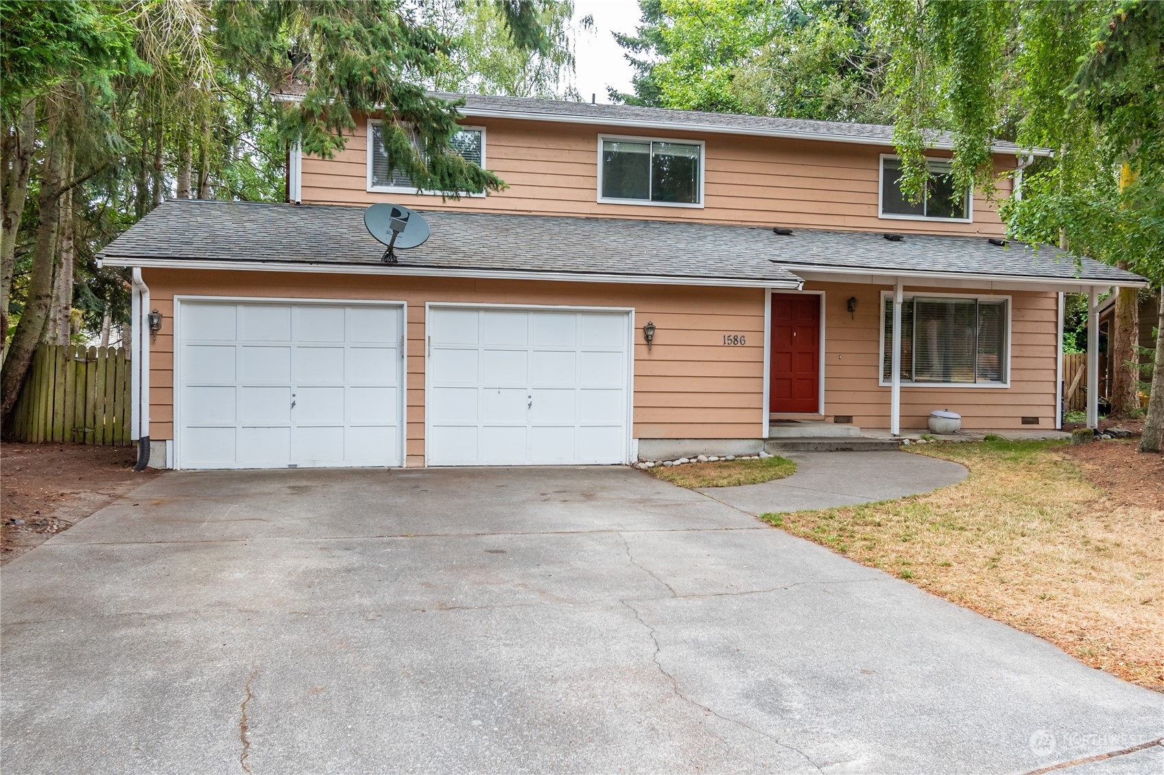 Property Photo:  1586 SW Periwinkle Lane  WA 98277 