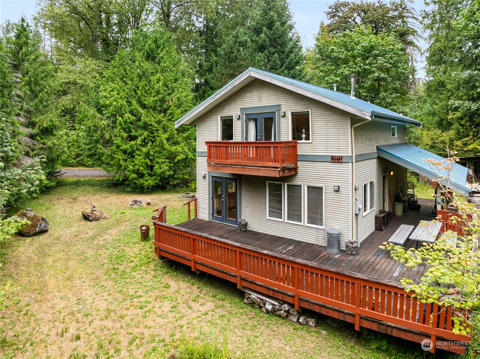 Property Photo:  11091 Alpine Road  WA 98244 