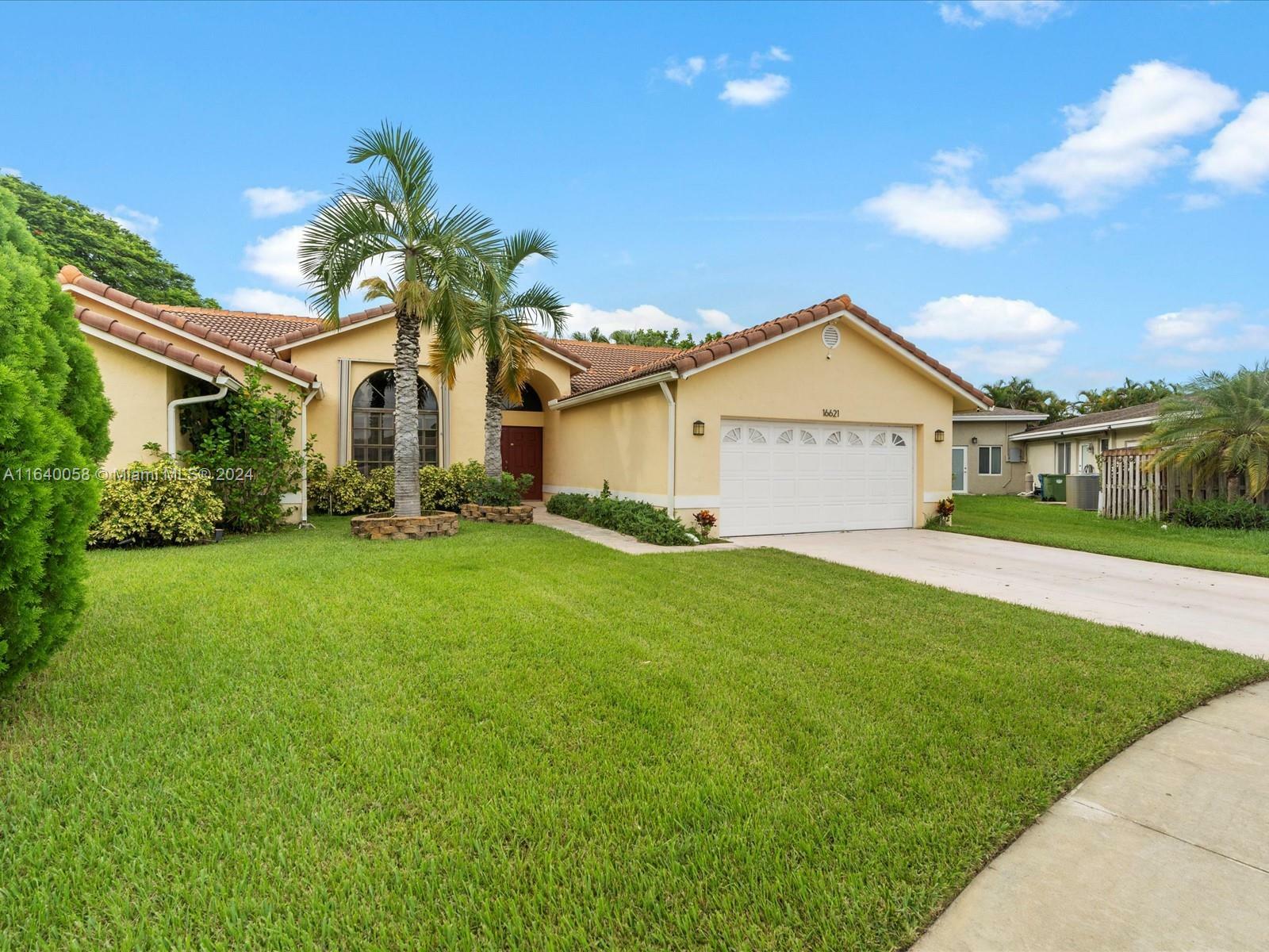 Property Photo:  16621 Royal Poinciana Ct  FL 33326 