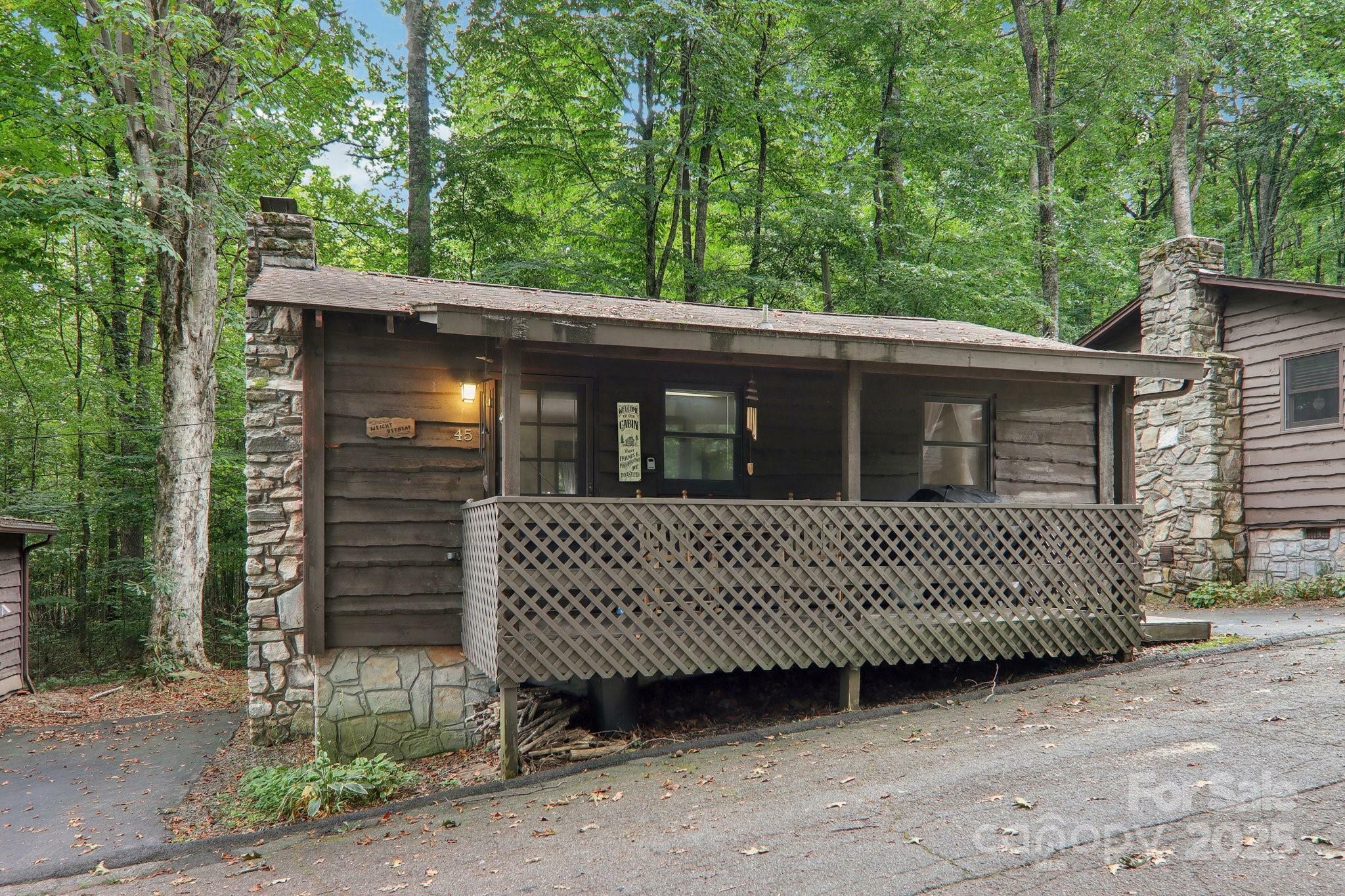 Property Photo: 45 Sassafras Lane NC 28751