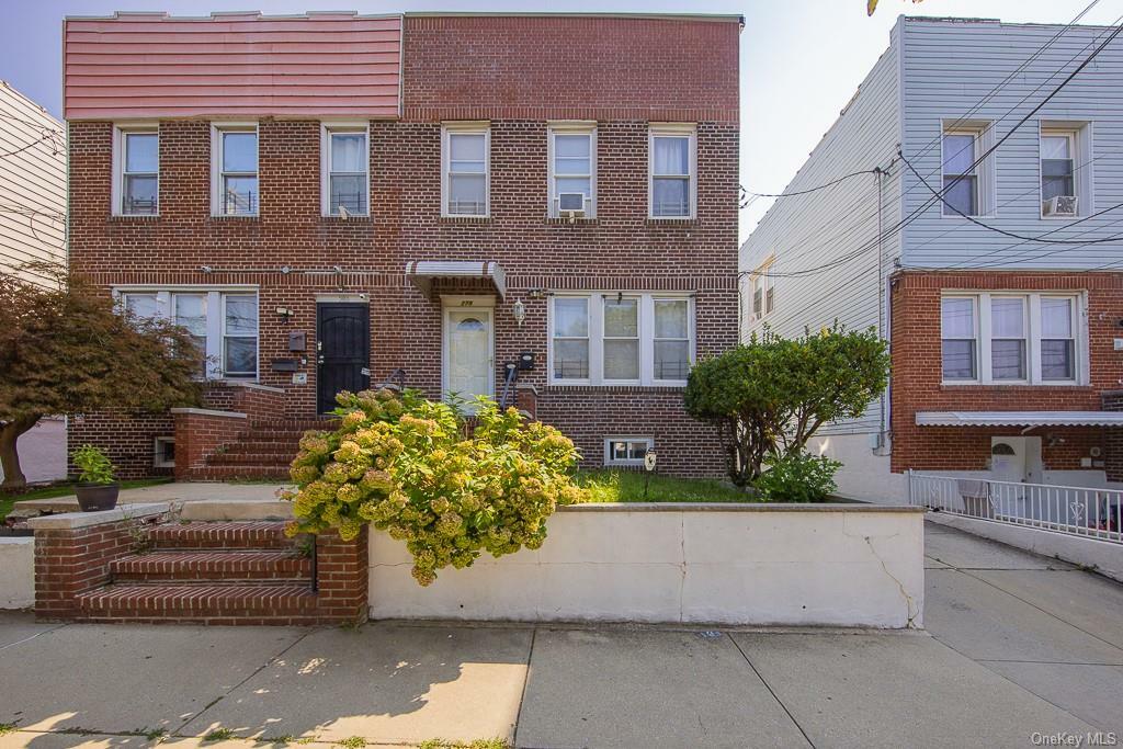 Property Photo:  278 Calhoun Avenue  NY 10465 