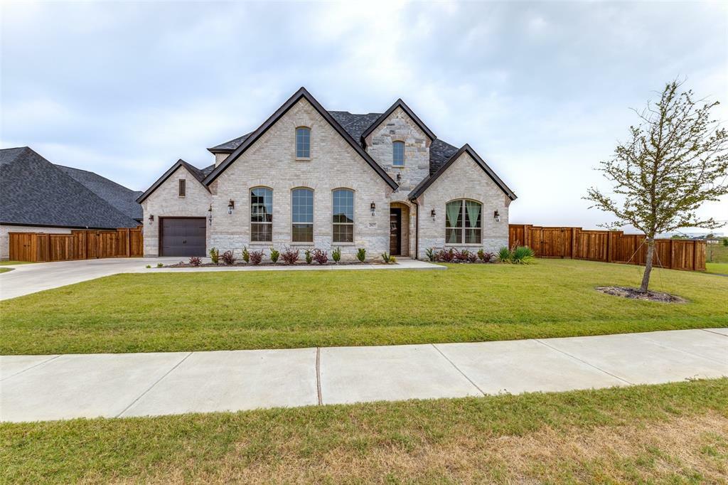 Property Photo:  2027 Stargrass Road  TX 76052 