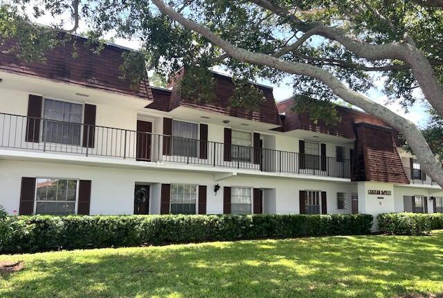 Property Photo: 10040 Meridian Way 103 FL 33410