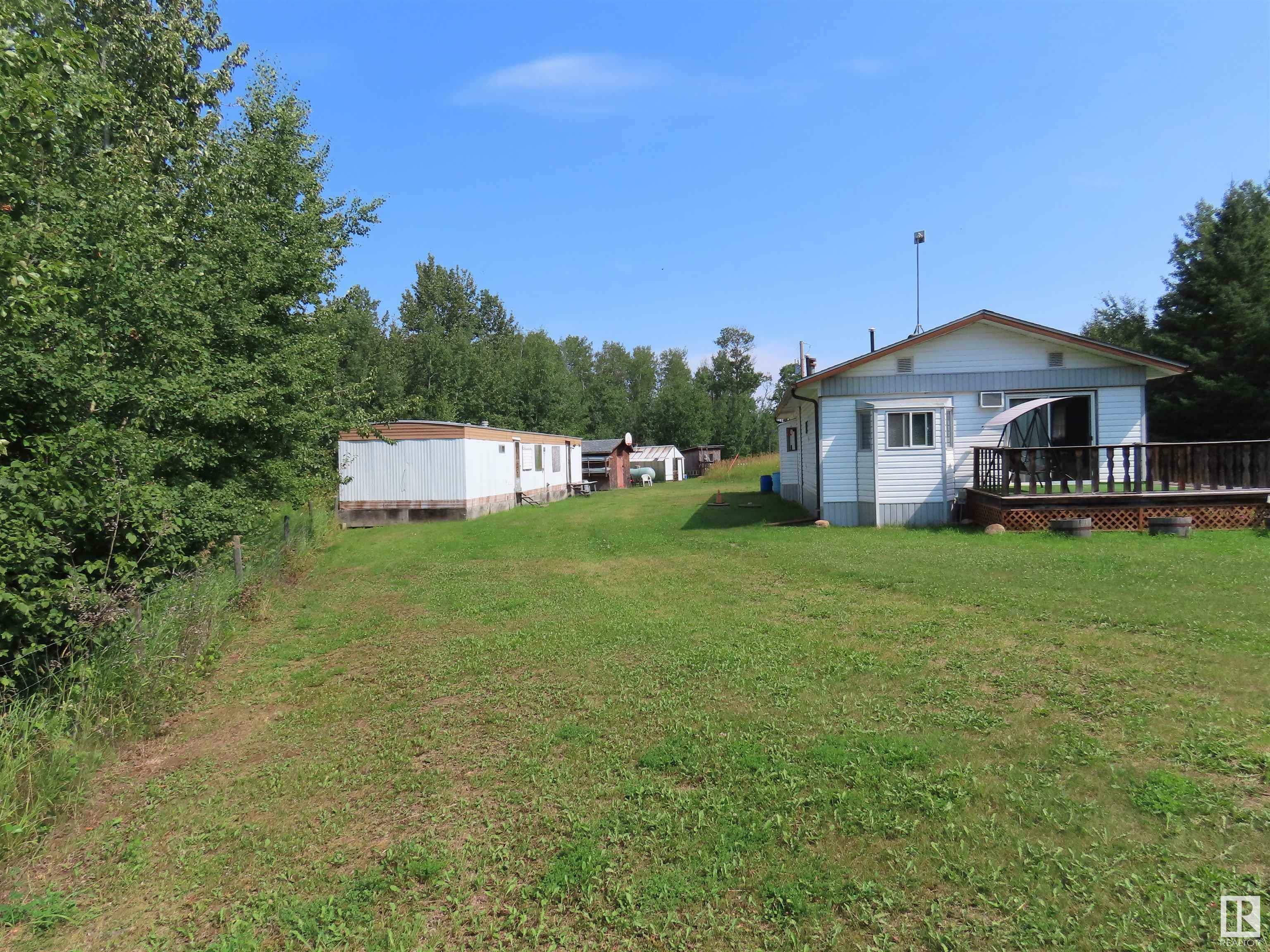 Photo de la propriété:  5206 Township Road 550  AB T0E 0L0 