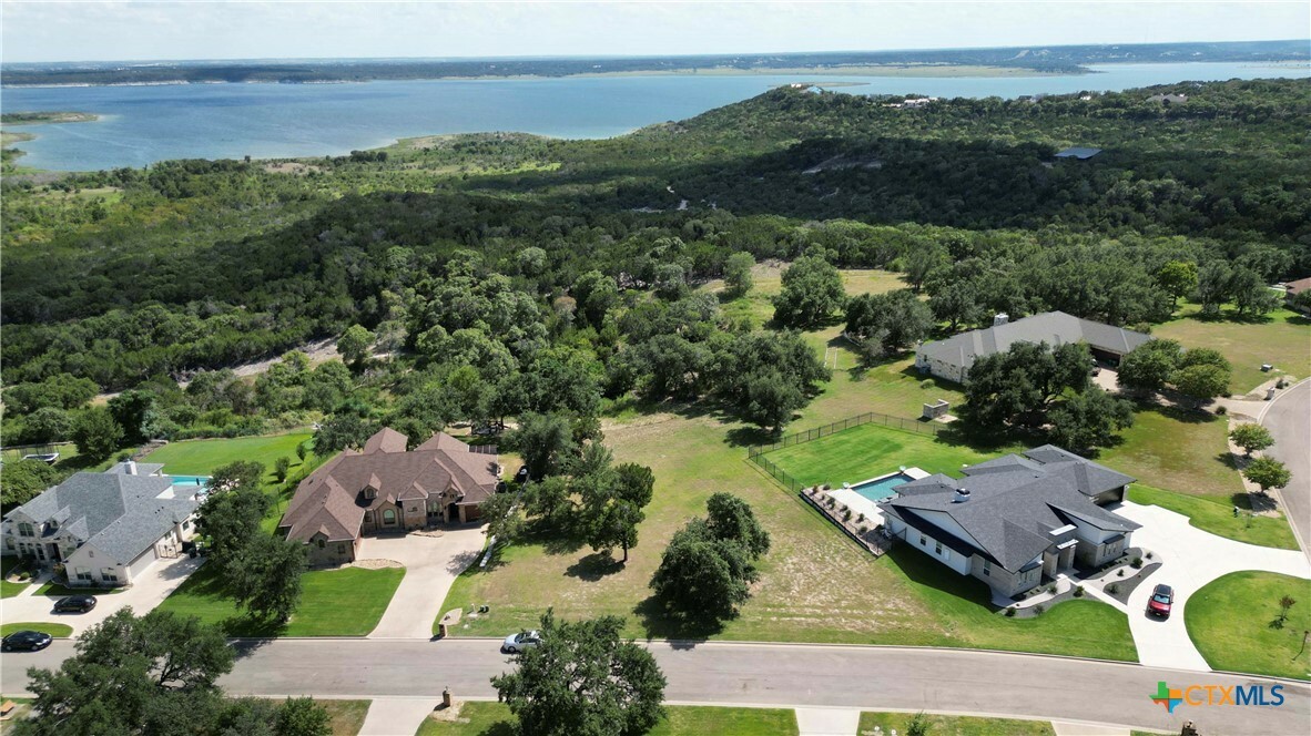 Property Photo:  2124 Balcones Place  TX 76513 