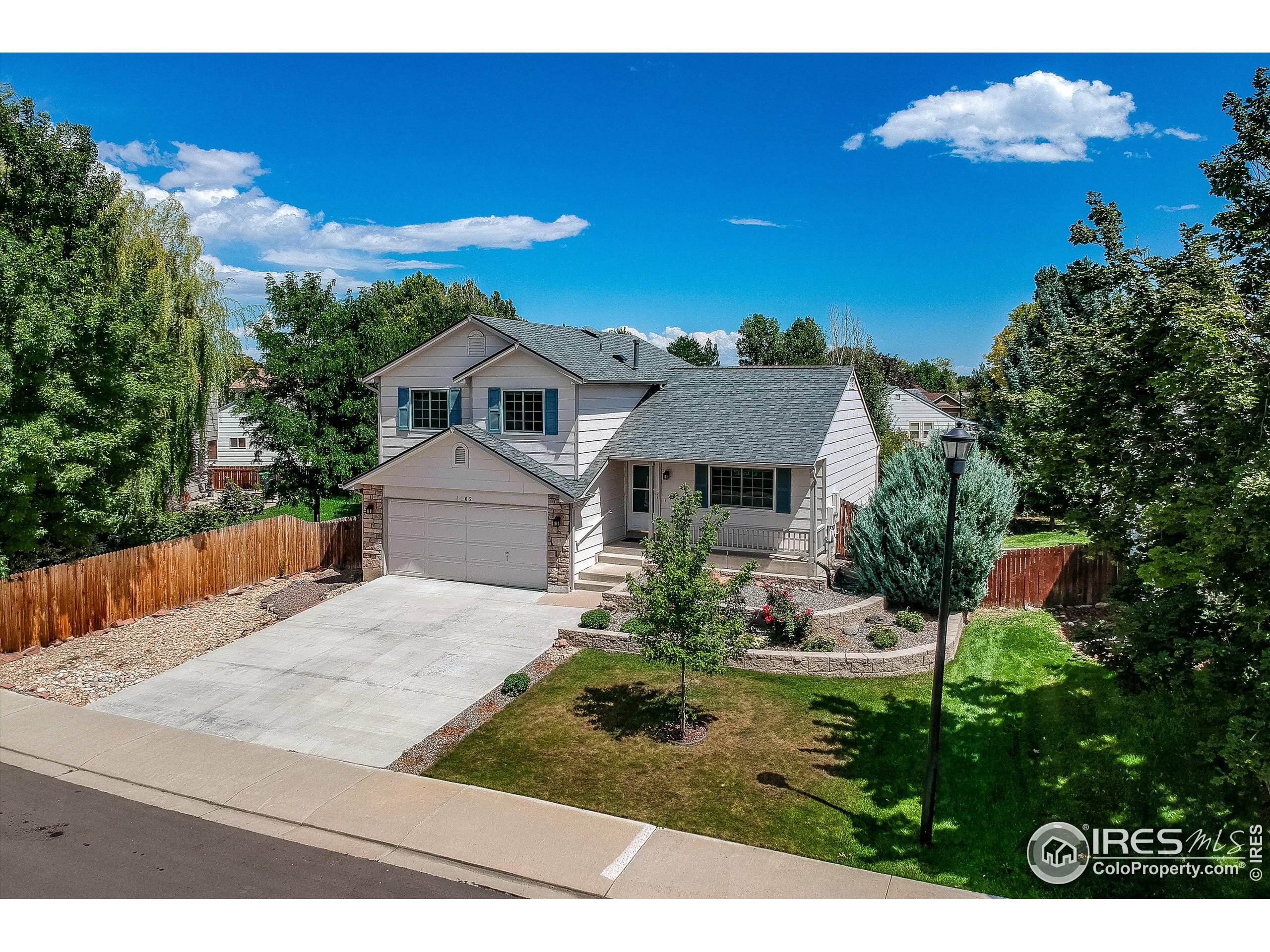 Property Photo: 1102 Red Oak Dr CO 80504