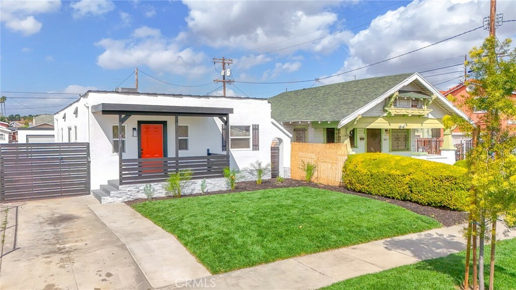 Property Photo: 5415 5th Avenue CA 90043