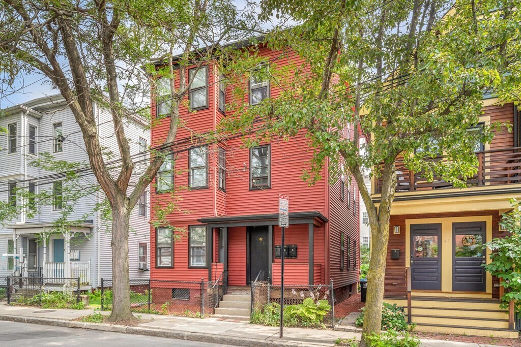 Property Photo:  49 Harrison Street 1  MA 02143 