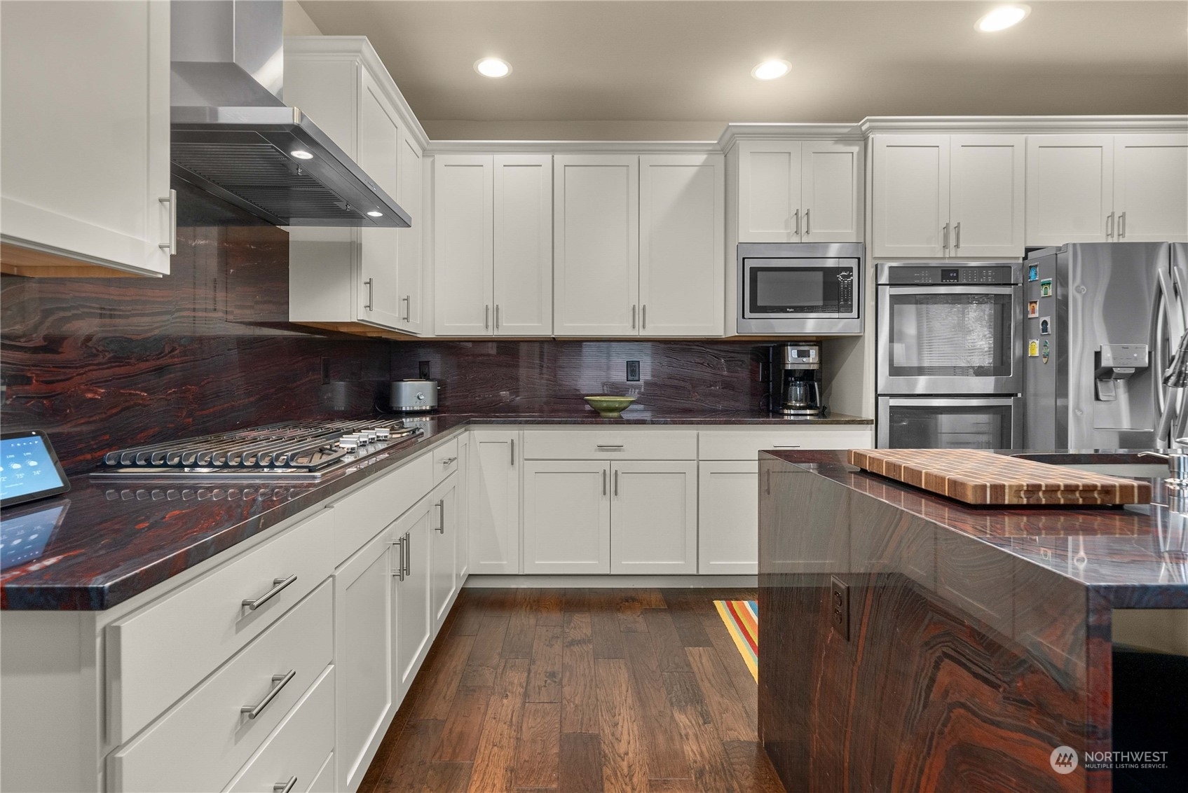 Property Photo:  18621  136th Avenue NE  WA 98072 