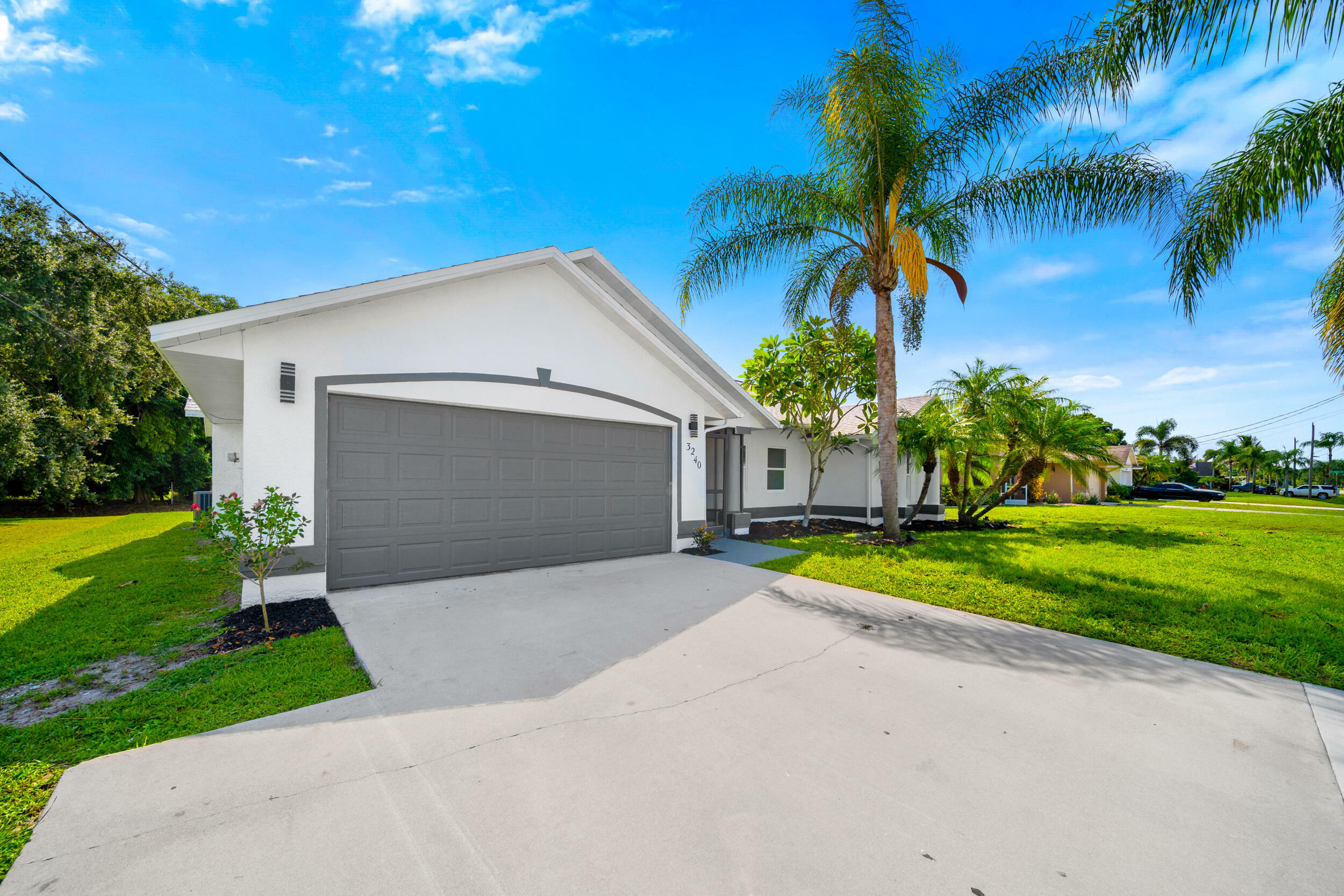 Property Photo:  3240 SE West Snow Road  FL 34984 