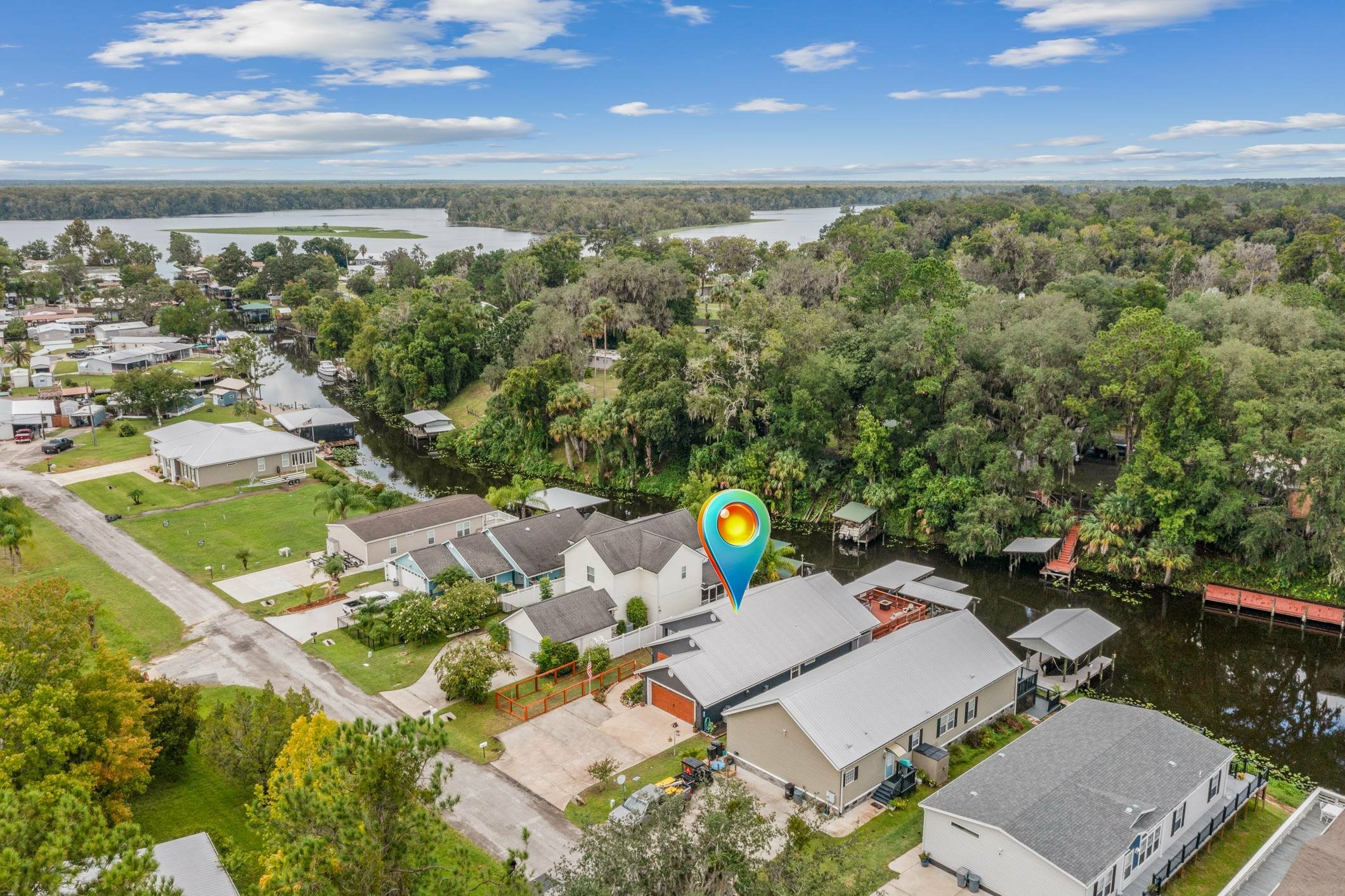 Property Photo: 291 Maxwell Dr FL 32193