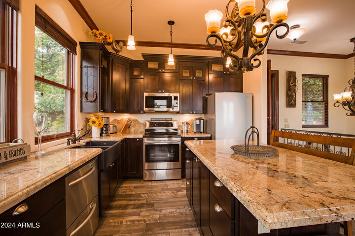 Property Photo:  511 School Street  AZ 86331 