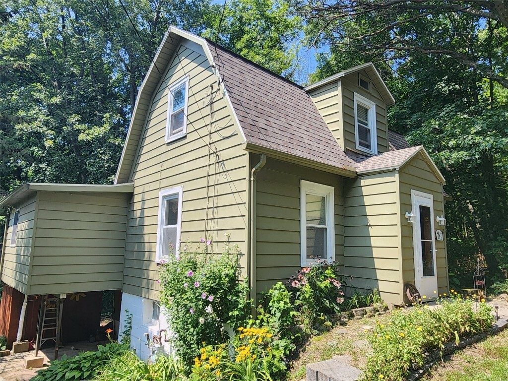 Property Photo:  43 N Louisa Street  NY 13901 