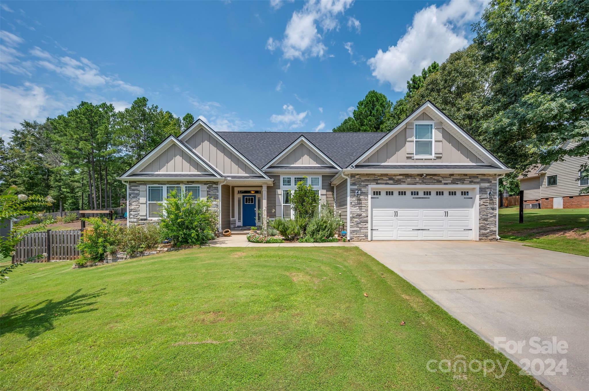 Property Photo:  220 Cane Creek Way  SC 29322 