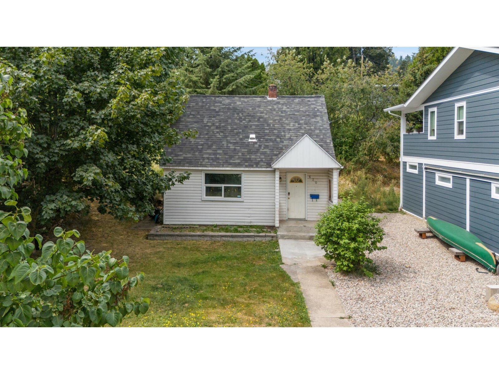 Property Photo:  620 9th Avenue  BC V1N 1M4 