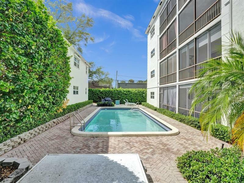 Property Photo: 1212 SE 2nd Ct 201 FL 33301