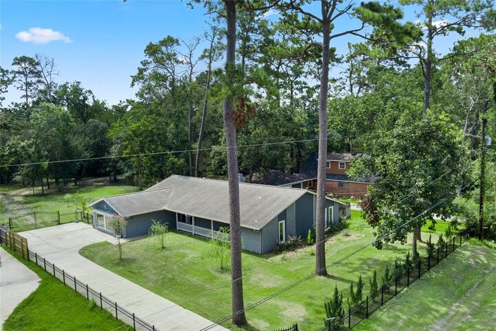 1008 Shady Oak Lane  Dickinson TX 77539 photo