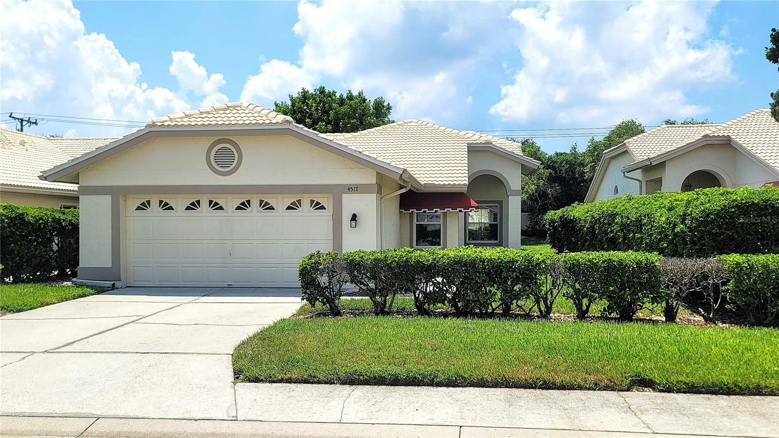 Property Photo:  4517 Muirfield Drive  FL 34210 