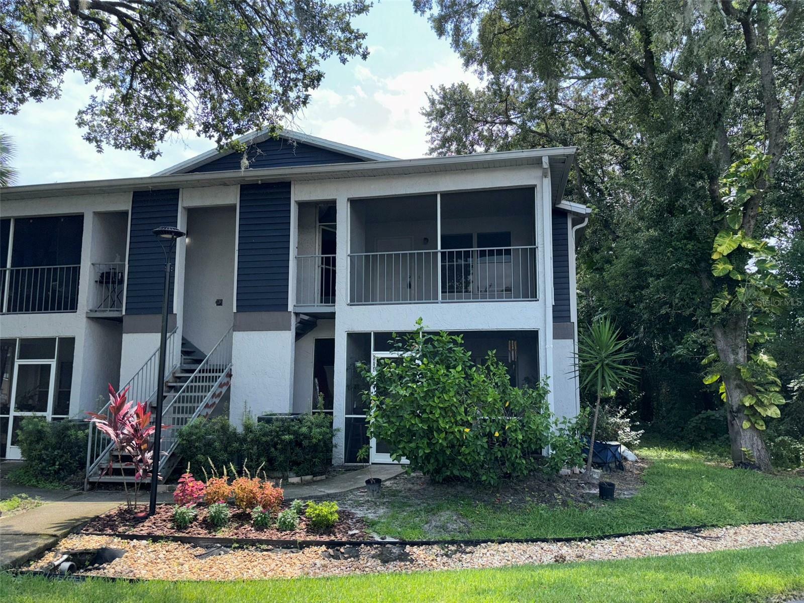 Property Photo:  2408 Northlake Drive 2408  FL 32773 