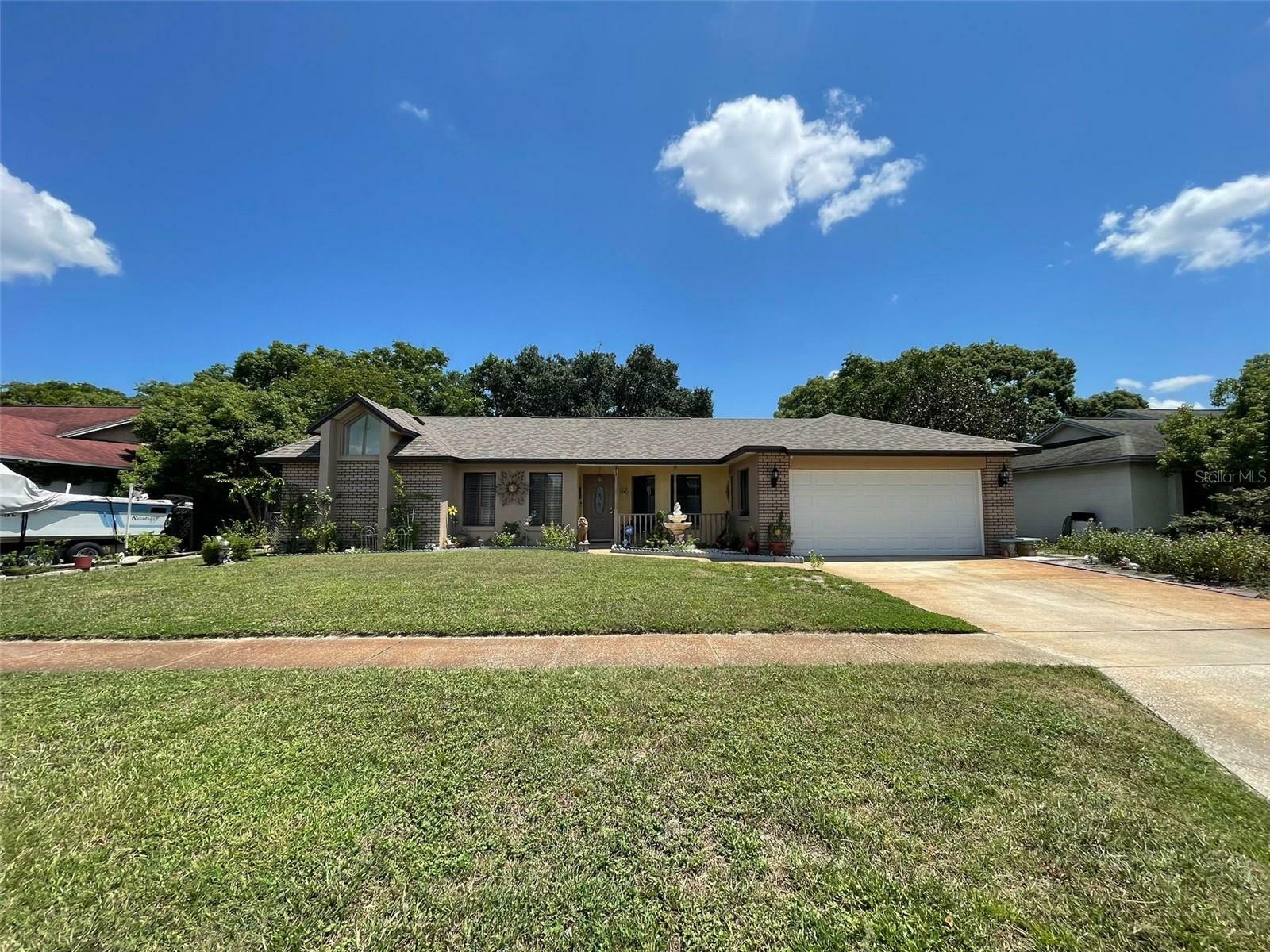 Property Photo:  213 Springview Drive  FL 32773 