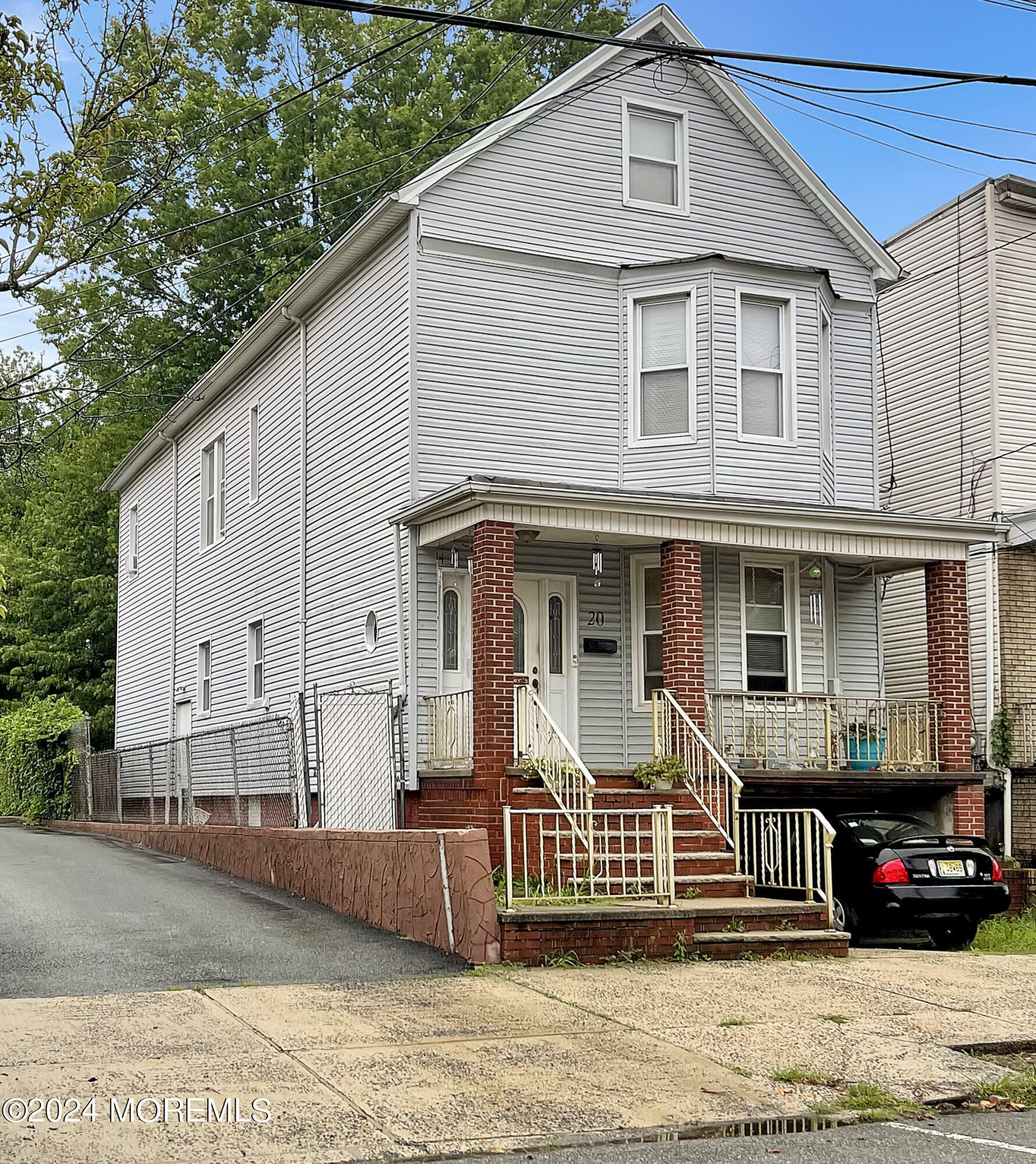 Property Photo:  20 E 31st Street  NJ 07002 