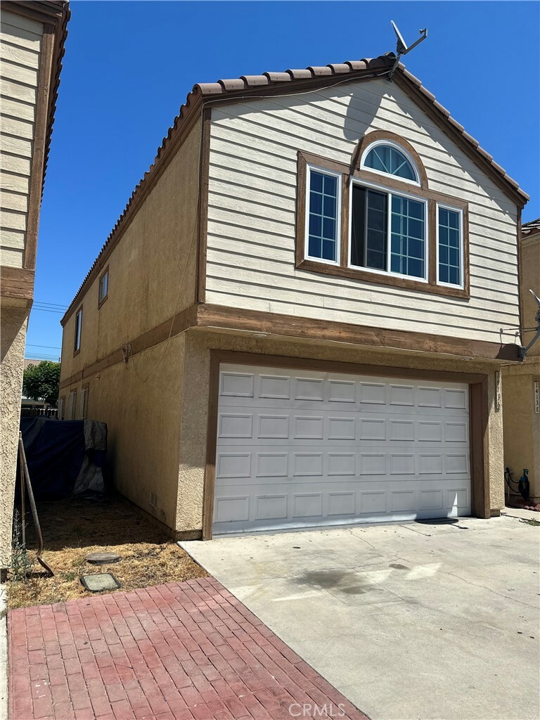 Property Photo:  14136 Orizaba Avenue  CA 90723 