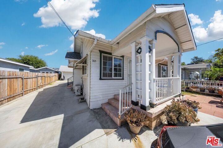 Property Photo: 505 Archwood Place CA 91001