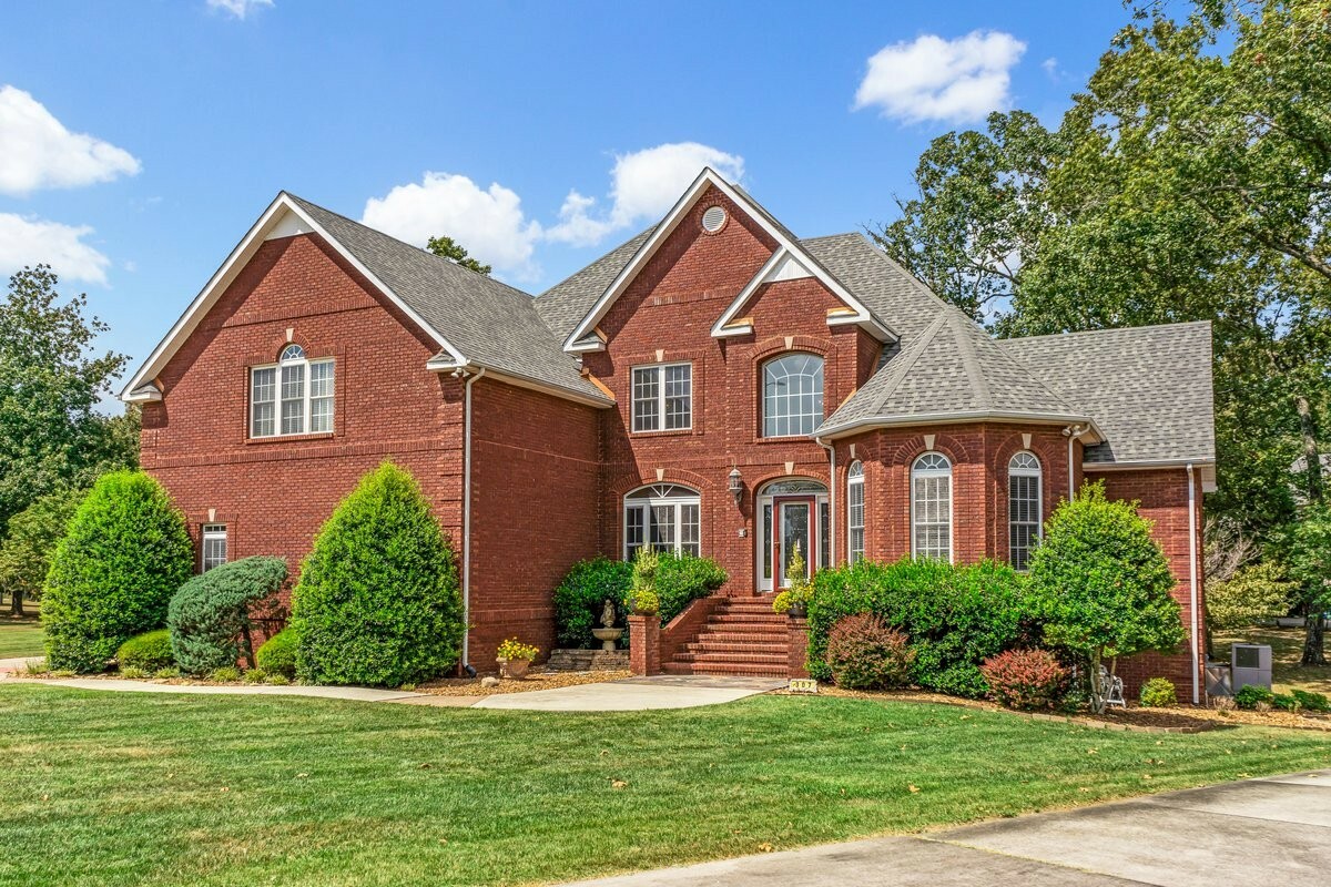 Property Photo:  307 New Kent Ct  TN 37388 