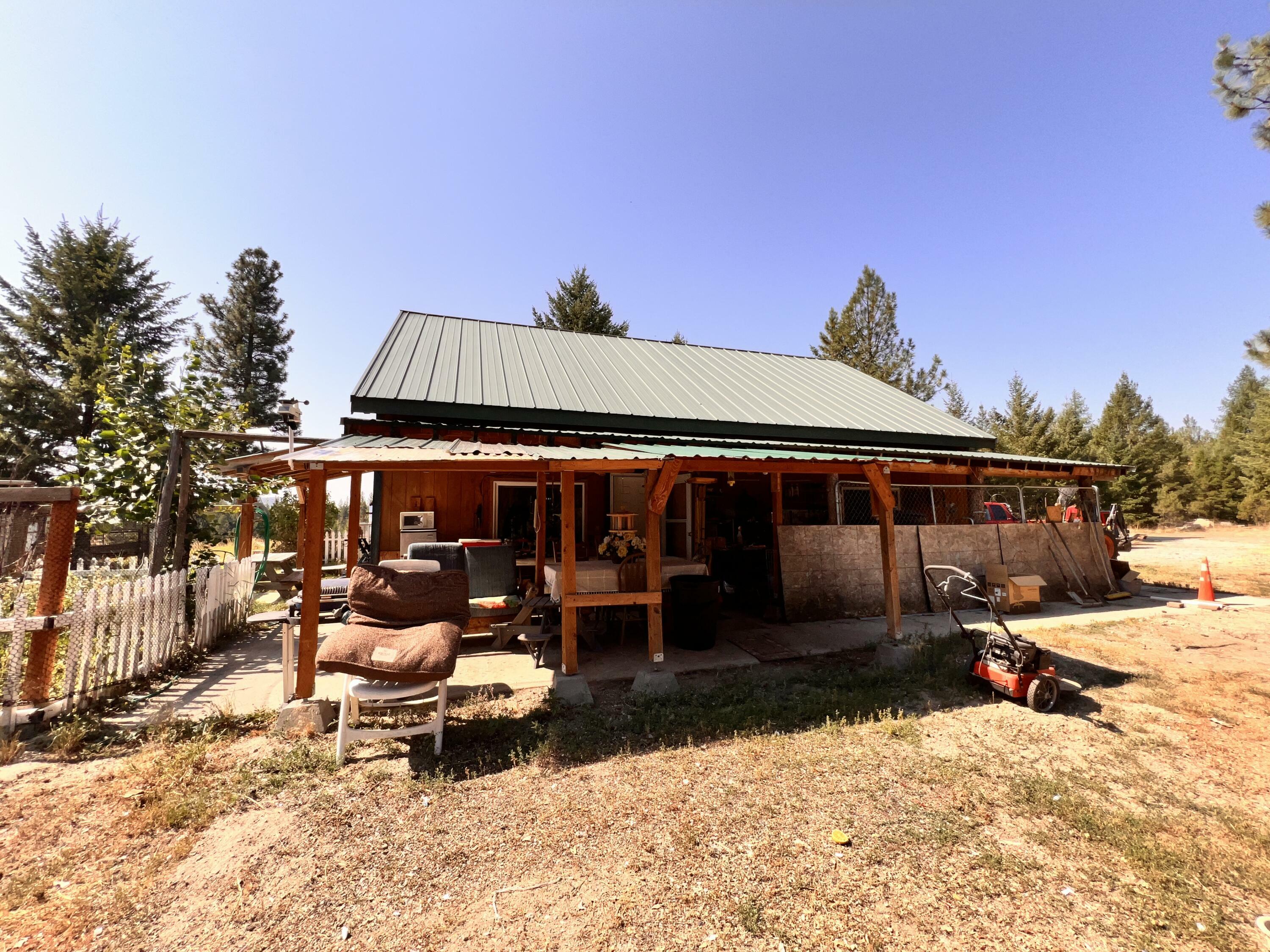 Property Photo:  74 Fs 3230 Rd  WA 98859 