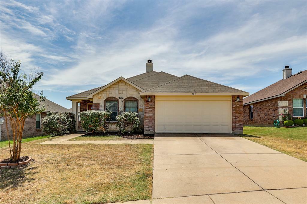 Property Photo:  825 Crystal Drive  TX 76028 