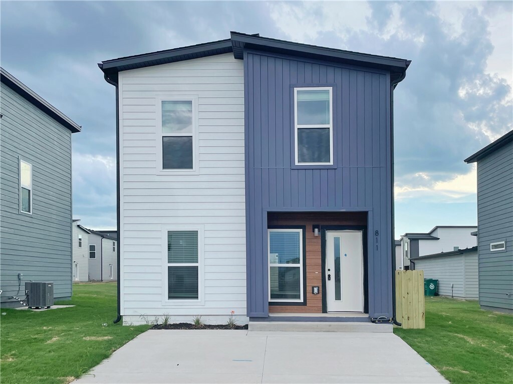 Property Photo: 811 Arctic Avenue AR 72713