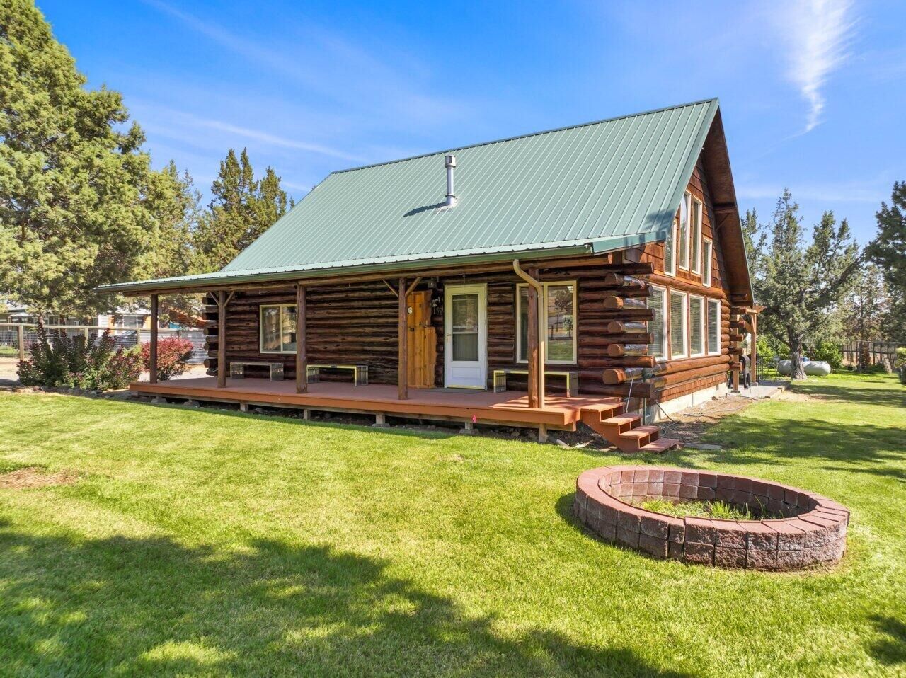 Property Photo:  8095 SW Sand Ridge Road  OR 97760 