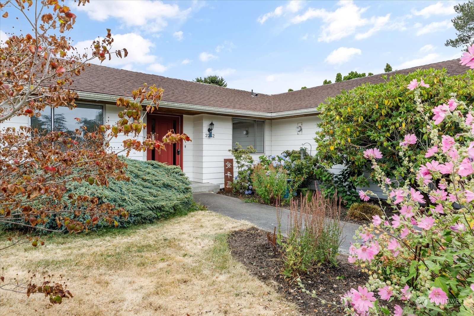 Property Photo:  2282  Fairway Lane  WA 98277 