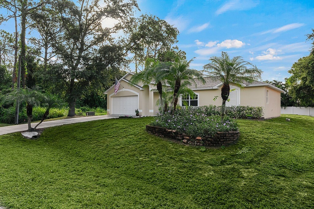 Property Photo:  626 Belfast Terrace  FL 32958 