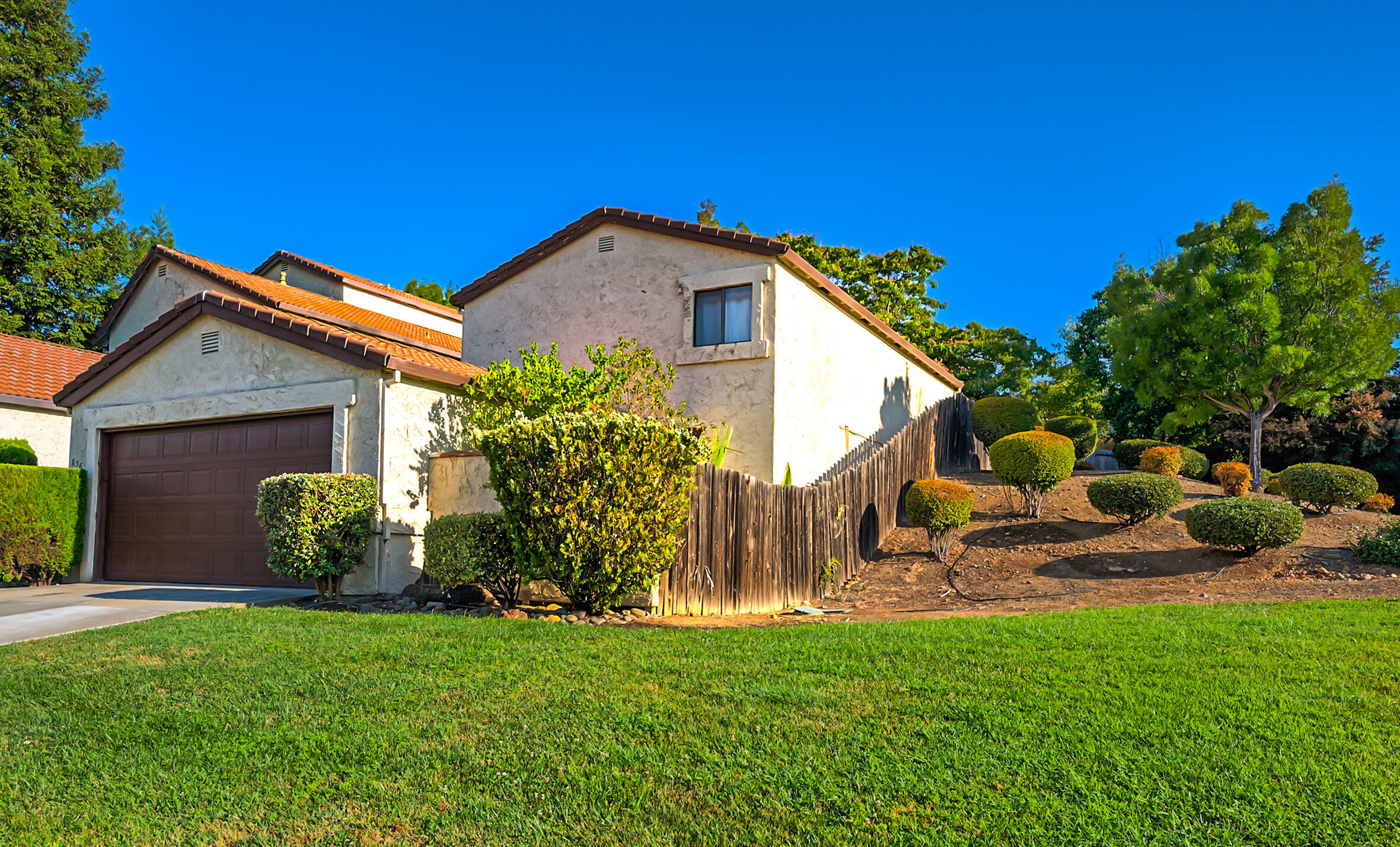 856 Tanglewood Drive  Redding CA 96003-5029 photo